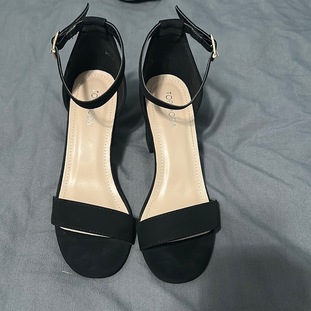 TOP Moda Black Heels Ankle-Strap Sandals